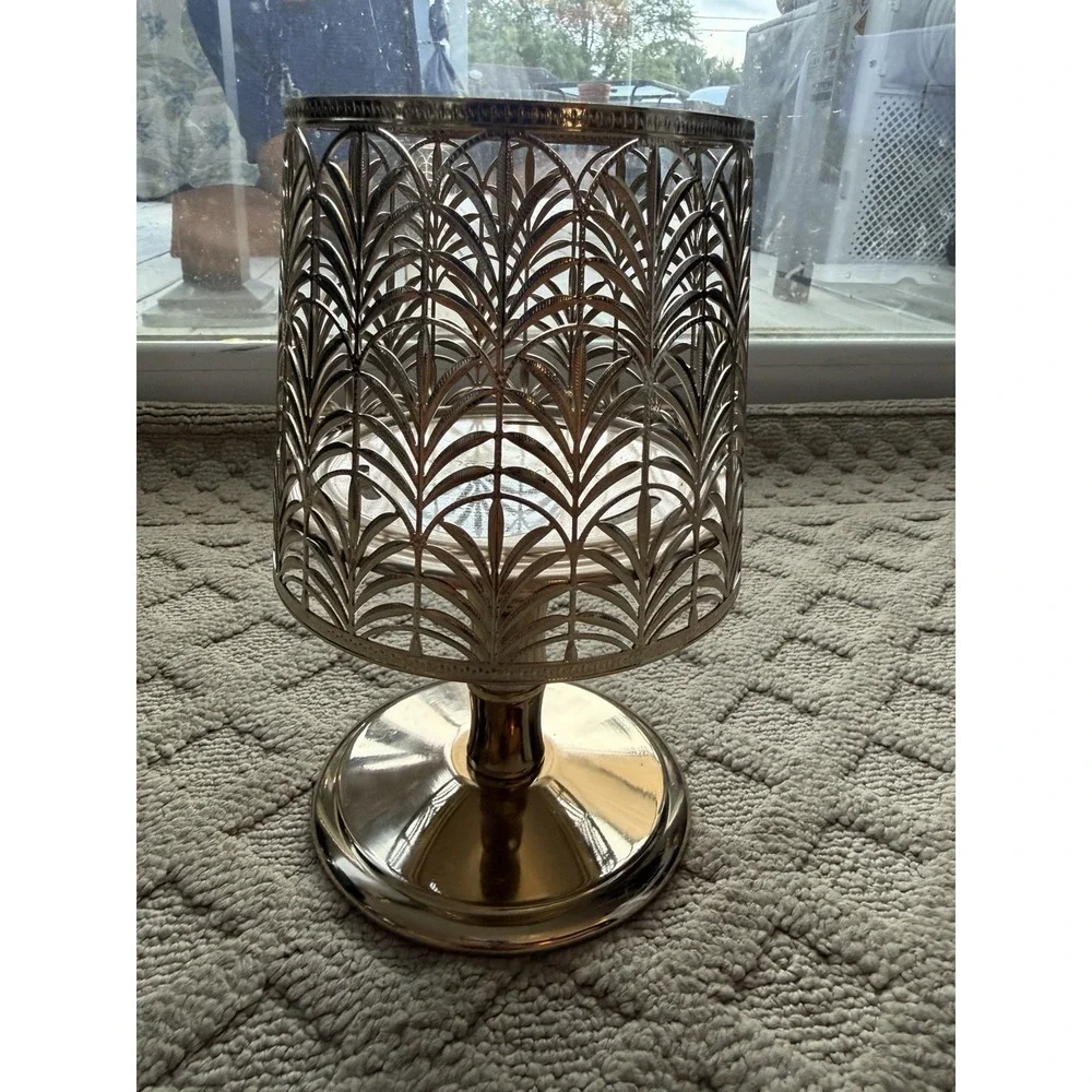 Bath & Body Works LAMP SHADE CANDLE HOLDER 3 WICKS NEW SPRING